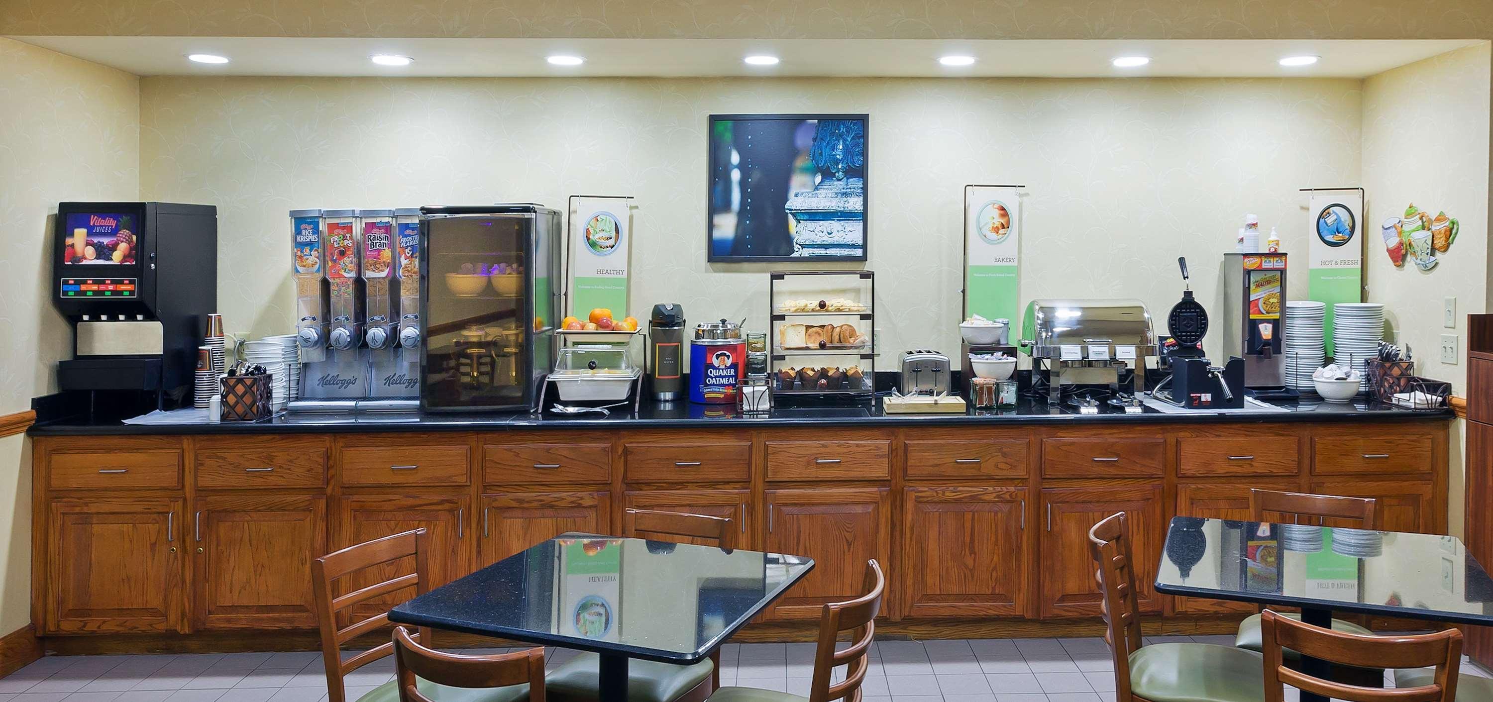 Country Inn & Suites By Radisson, Oklahoma City At Northwest Expressway, Ok Restaurant foto