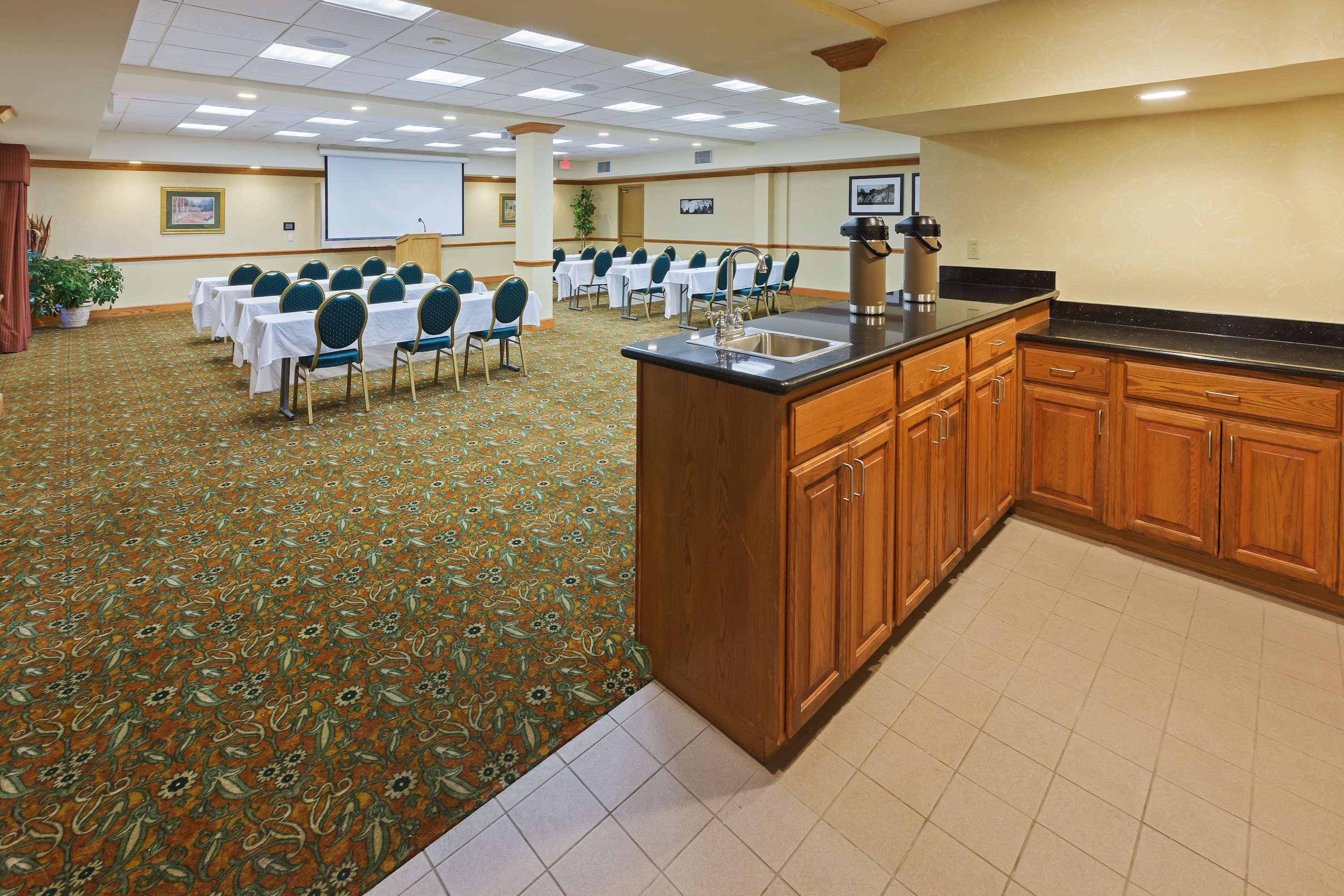 Country Inn & Suites By Radisson, Oklahoma City At Northwest Expressway, Ok Afaceri foto